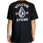 Camiseta-Volcom-12230-Big-Outline-Preta-02