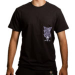 Camiseta-Vans-14128-New-Varsity-Pocket-Slimfit-Preta-01
